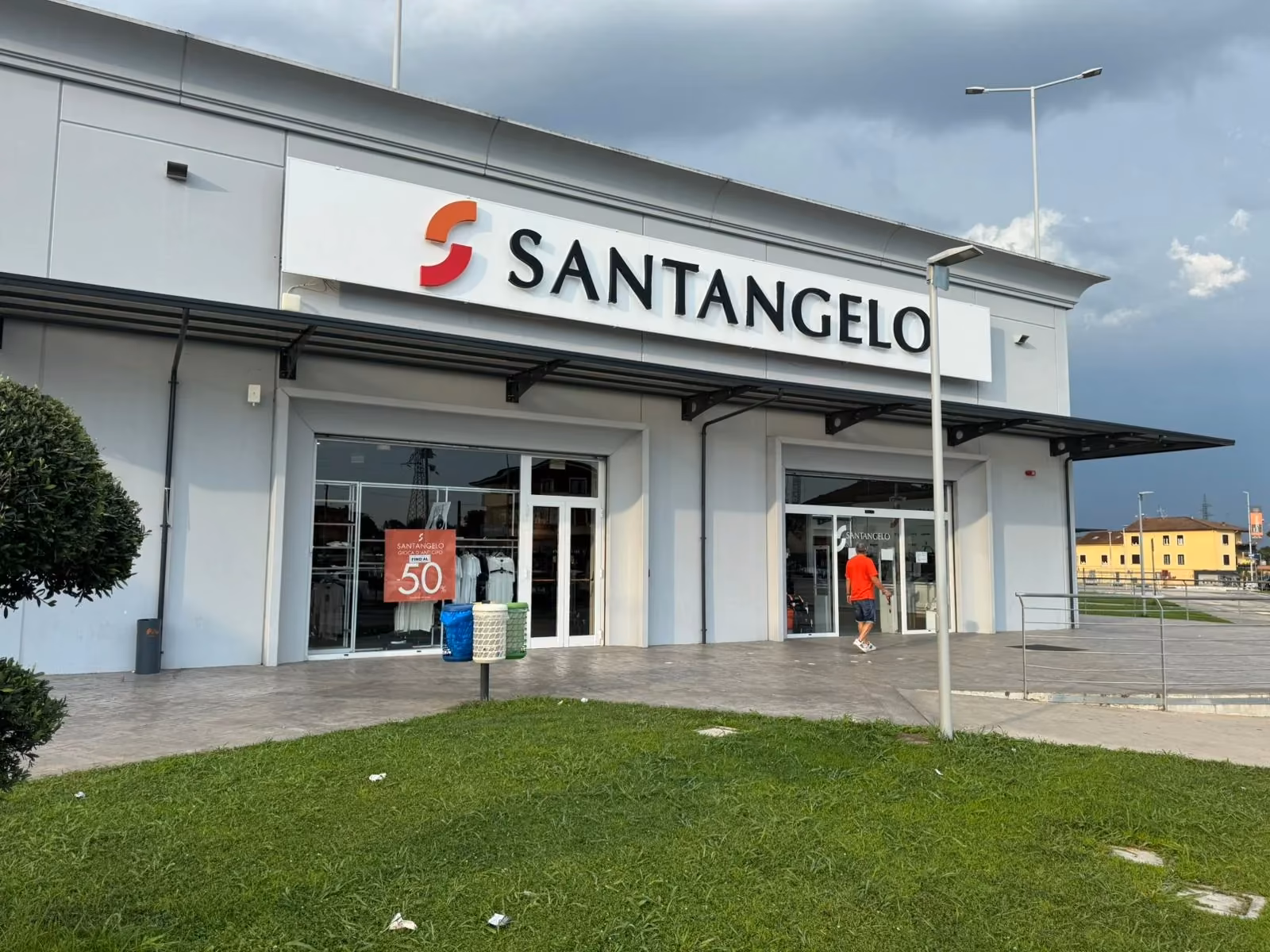 Negozio Santangelo al Parco Commerciale Ventoforte